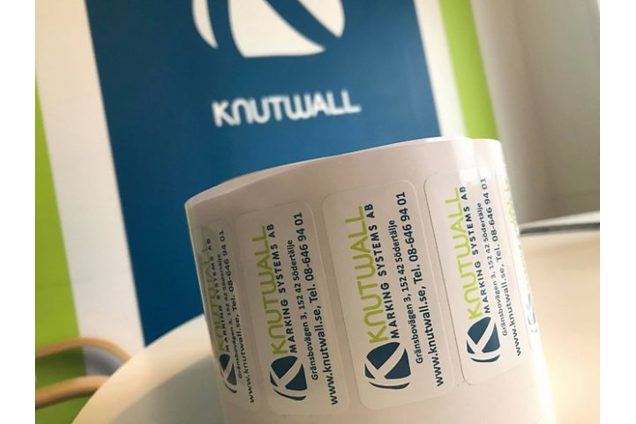 Screentryckta dekaler  – egna dekaler i slitstarkt material