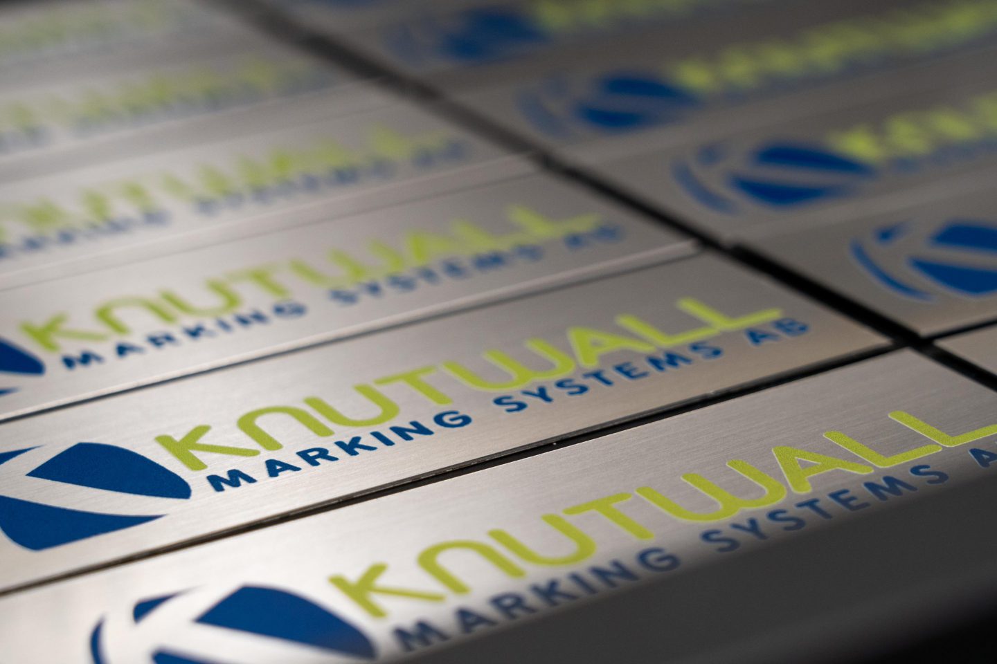 Aluminiumskyltar med egen logo